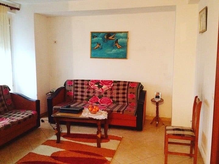 JEPET ME QERA APARTAMENT 2+1 STACIONI 1 PLAZH,DURRES!