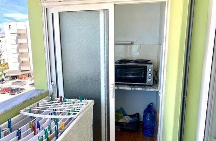 SHITET APARTAMENT 1+1 PRANE KOMPLEKSIT LAGUNA BLU, QERRET.