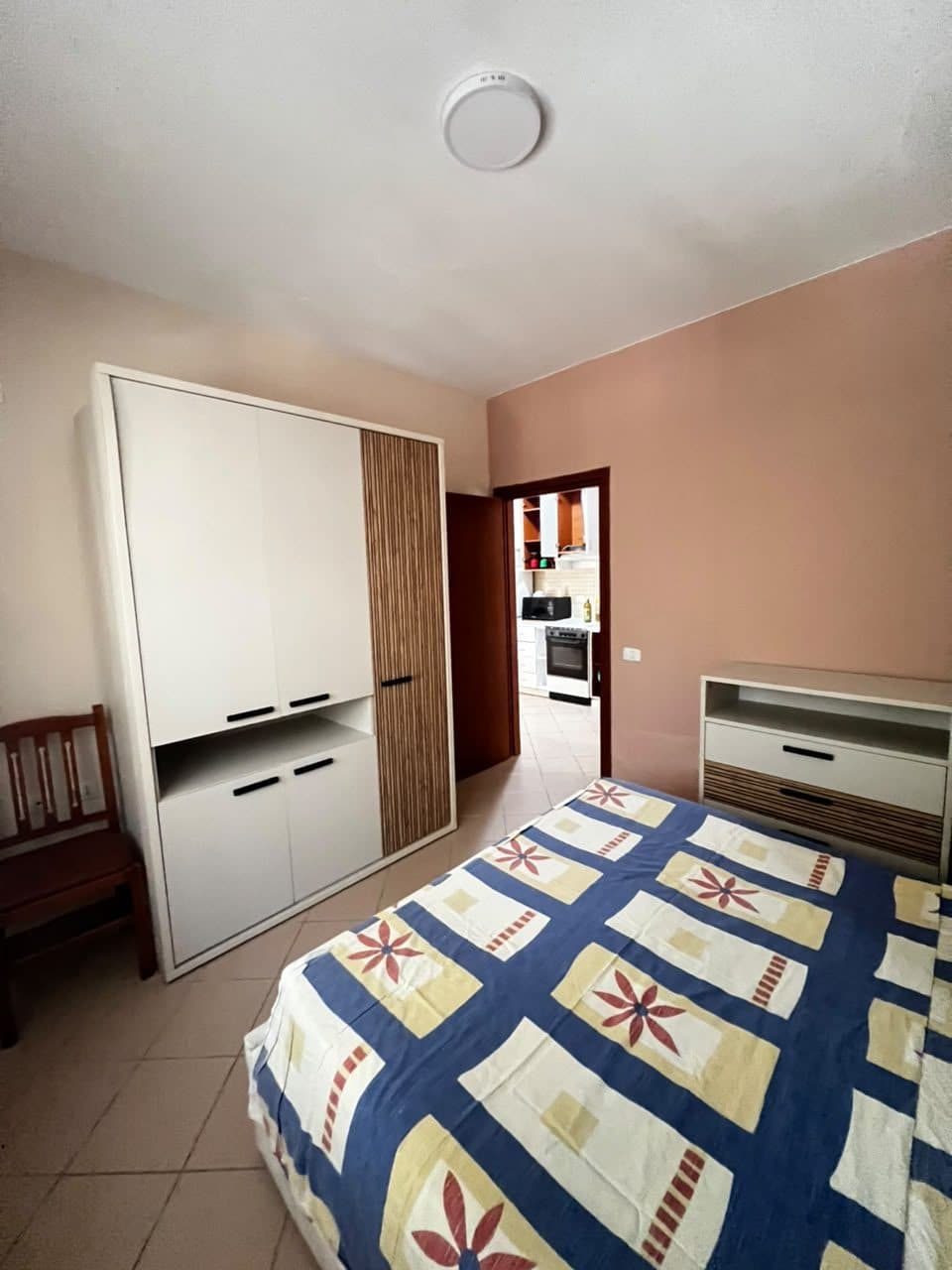 JEPET ME QERA APARTAMENT 1+1 PRANE HOTEL ETER, GOLEM