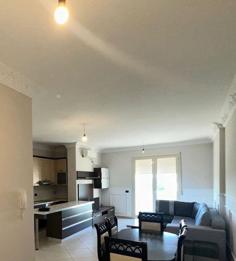 JEPET ME QERA APARTAMENT 2+1 TEK VILA ZOGUT NE DURRES 2
