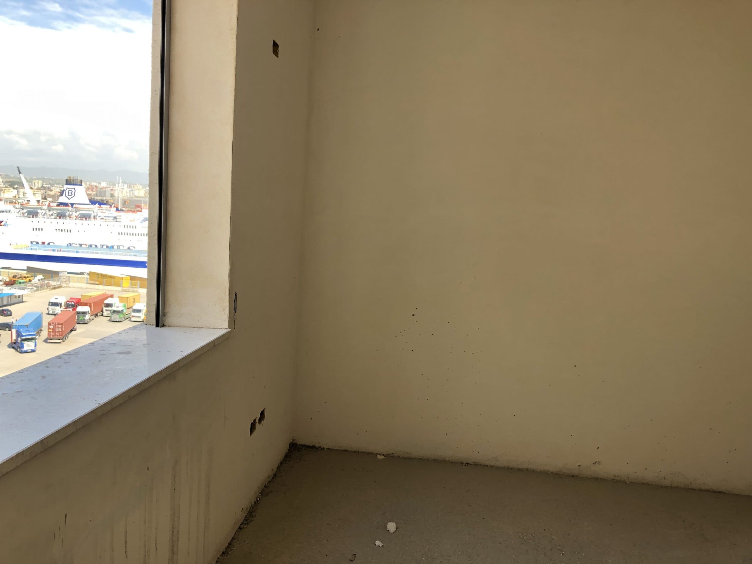 SHITET APARTAMENT 2+1 PERBALL RRUGES PORTIT,DURRES! 4