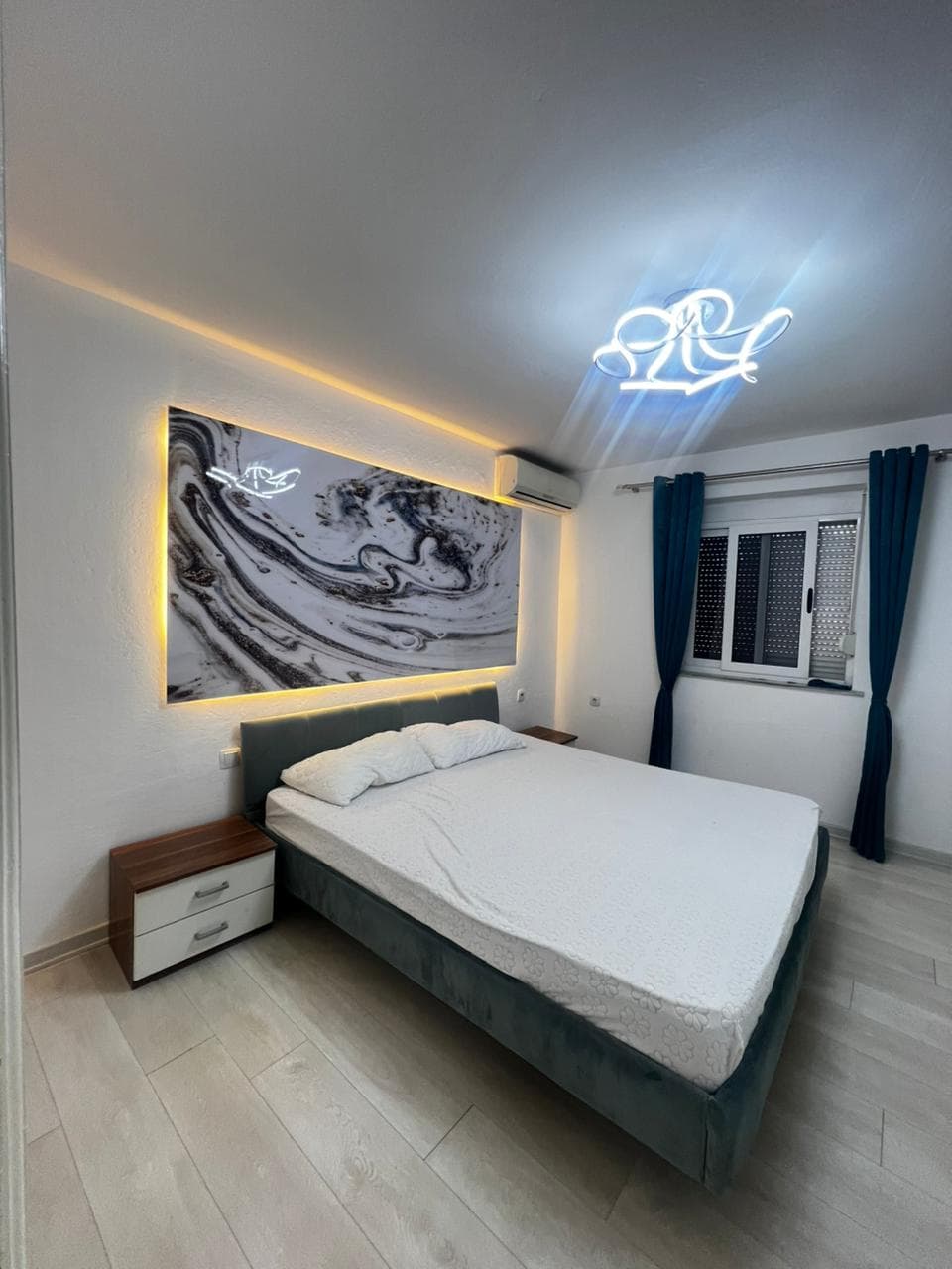 JEPET ME QERA APARTAMENT 2+1 PRANE FLAGSHIP CENTER, DURRES 2