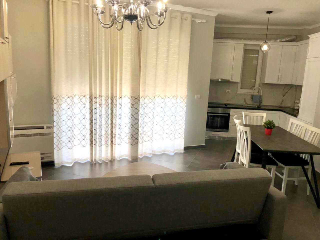 SHITET APARTAMENT 2+1 , GJIRI I LALEZIT, KOMPLEKSI LURA 3. 2