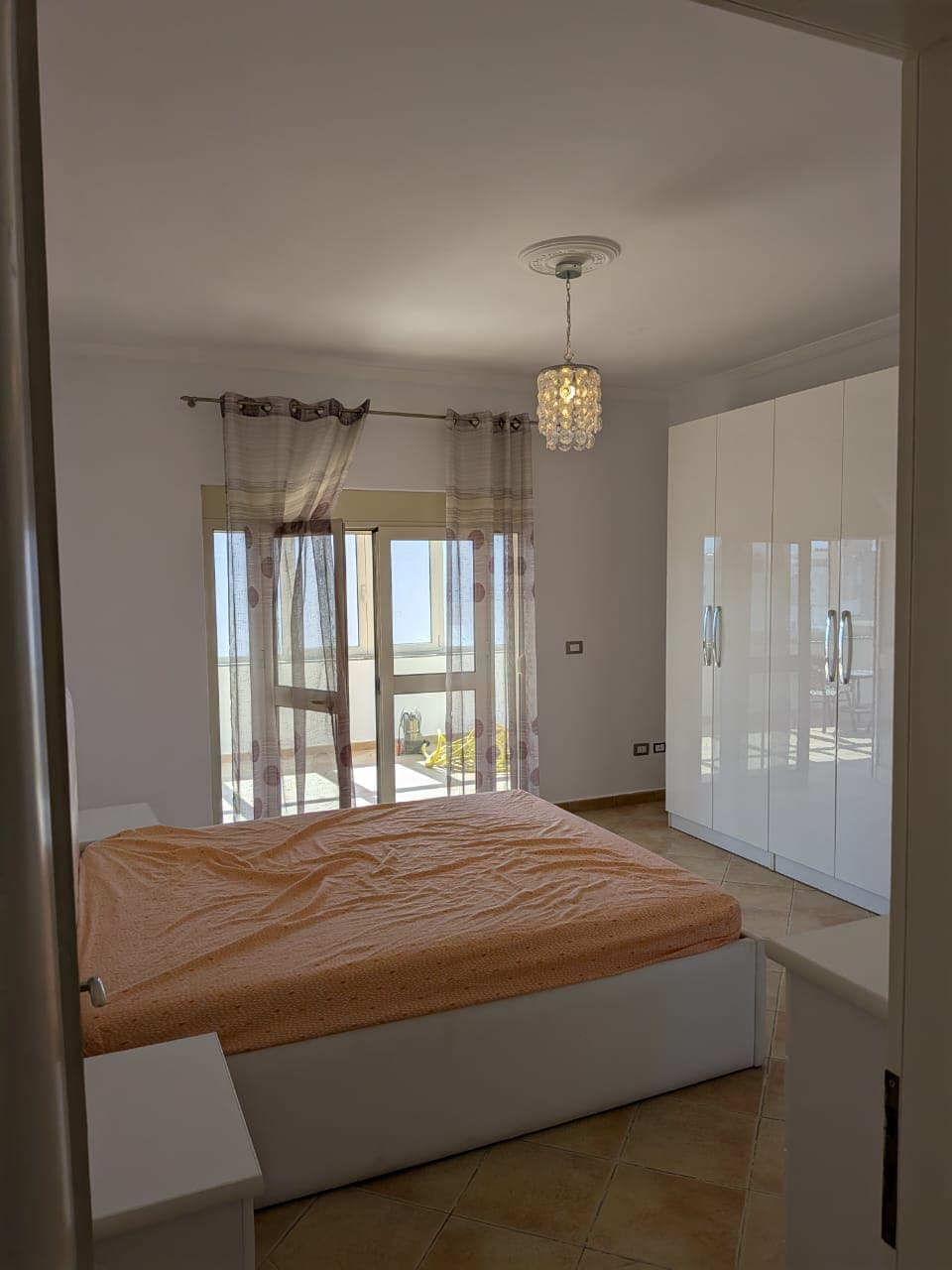 JEPET ME QERA APARTAMENT 3+2 PRANE KRYQIT TE KUQ, DURRES 4