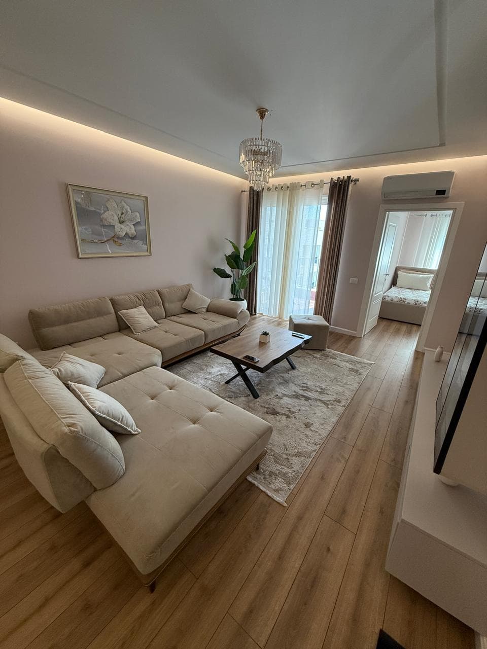 SHITET APARTAMENT 2+1 KONPLEKSI JEDAS 4