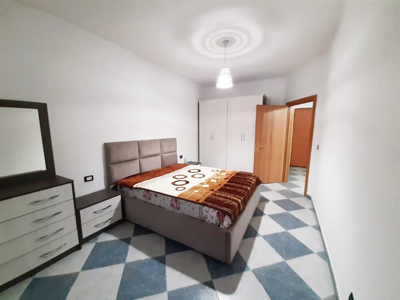 SHITET APARTAMENT 1+1 PRANE HOTEL ADRIATIK,PLAZH,DURRES. 4