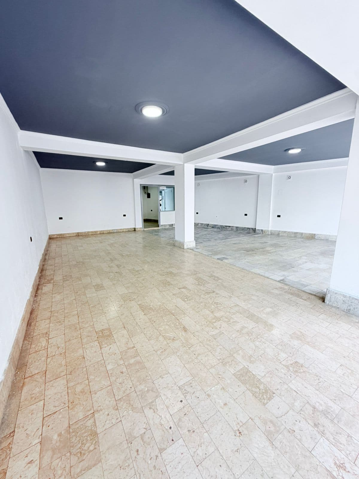JEPET ME QERA AMBIENT BIZNESI, PRANE SHKOLLES QEMAL MICI, DURRES 2