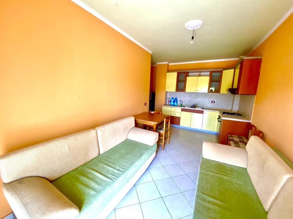 SHITET APARTAMENT 1+1 ME PAMJE NGA DETI PRANE SHKEMBIT TE KAVAJES, DURRES. 2