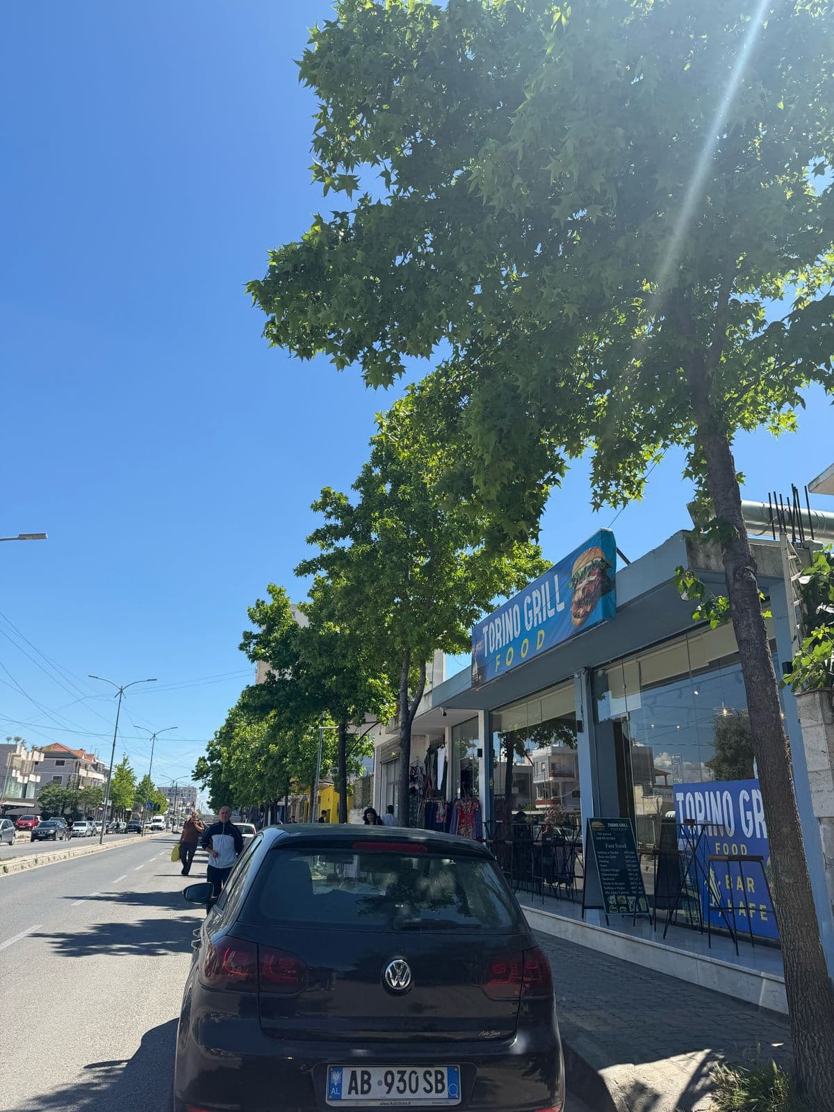 JEPET ME QERA AMBIENT BIZNESI TEK TREGU INDUSTRIAL DURRES