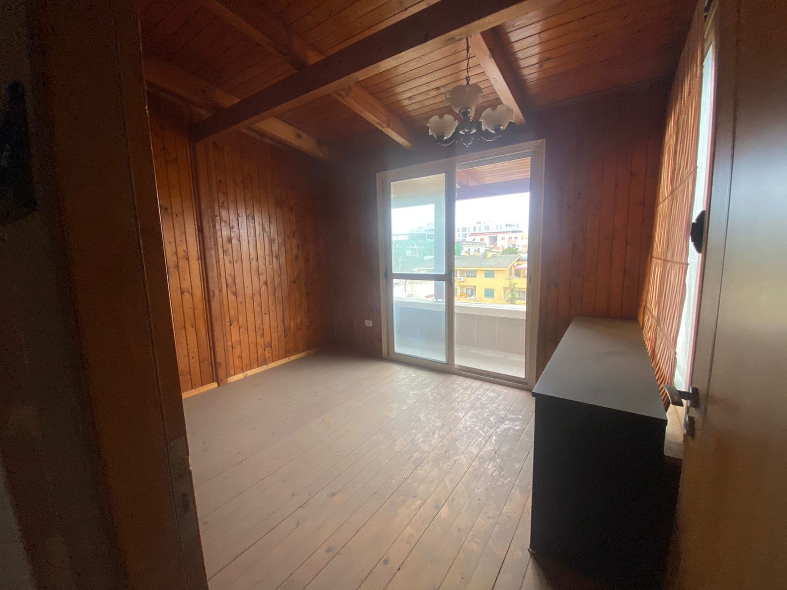 SHITET APARTAMENT 1+1 PRANE MAJESTIC SHKEMBI I KAVAJES,DURRES. 2