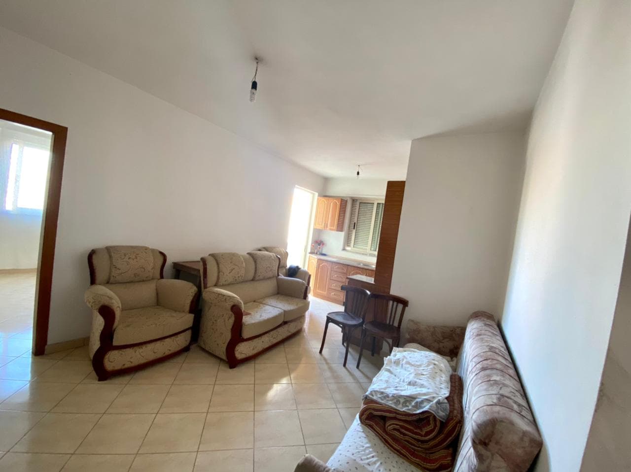 SHITET APARTAMENT 1+1 RRUGA ALEKSANDER GOGA, DURRES. 2