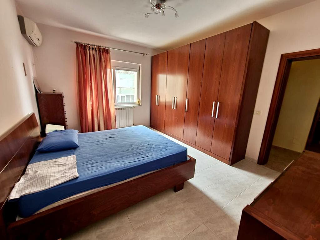 SHITET APARTAMENT 3+1+GARAZH RRUGA TAULANTIA, VOLLGA ,DURRES. 4