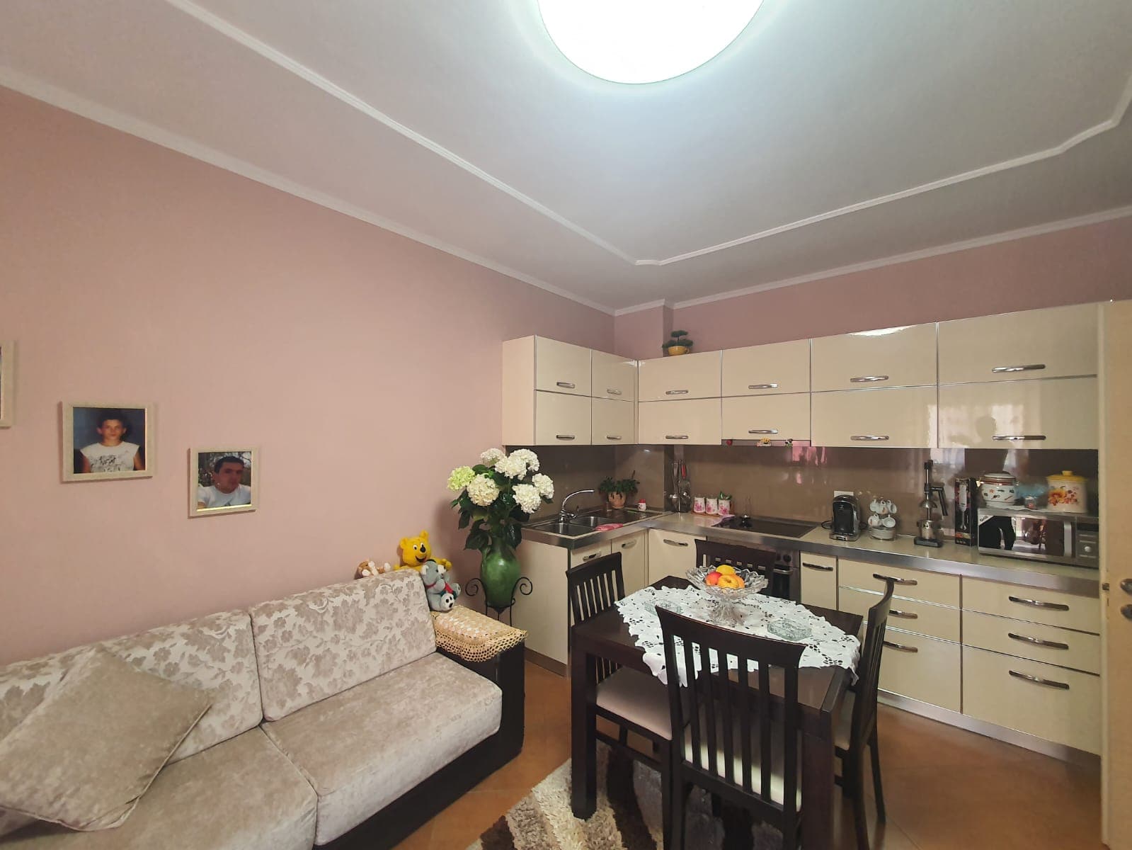 SHITET APARTAMENT 2+1 PRANE ISH RAJONIT,QENDER,DURRES. 3