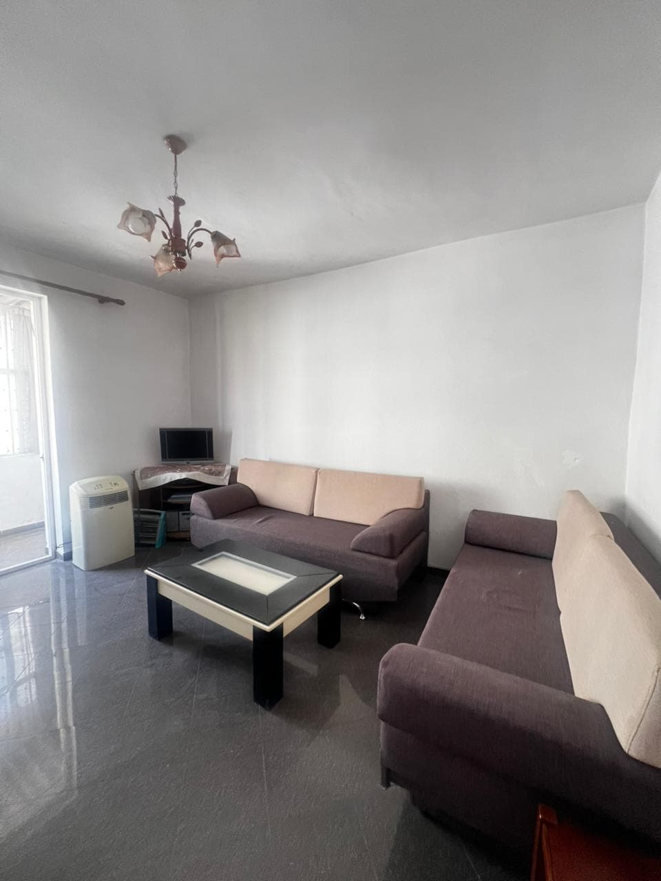 JEPET ME QERA APARTAMENT 1+1 PRANE SHKOLLES QEMAL MICI, DURRES 3