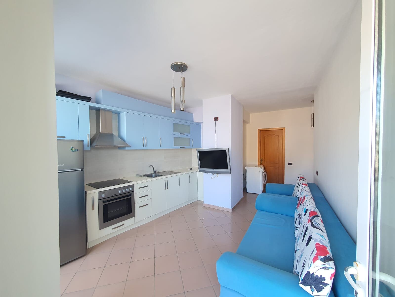 JEPET ME QERA APARTAMENT 1+1 ME PAMJE DETI,VOLLGA,DURRES. 2