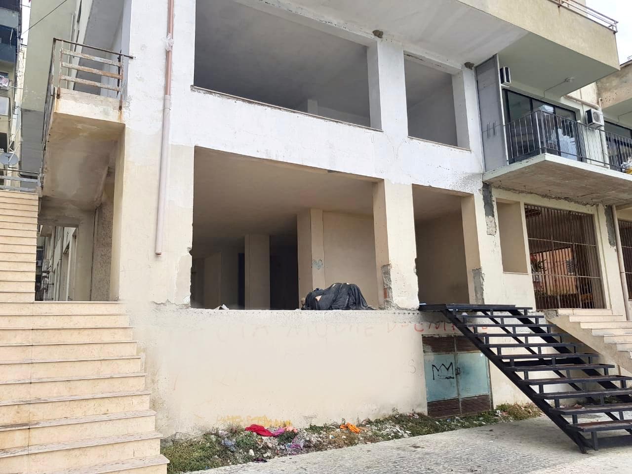 JEPET ME QERA AMBIENT BIZNESI PRANE SFINKSIT, VOLLGA, DURRES. ( Me mundesi rikonstruksioni nga pronaret ) 3