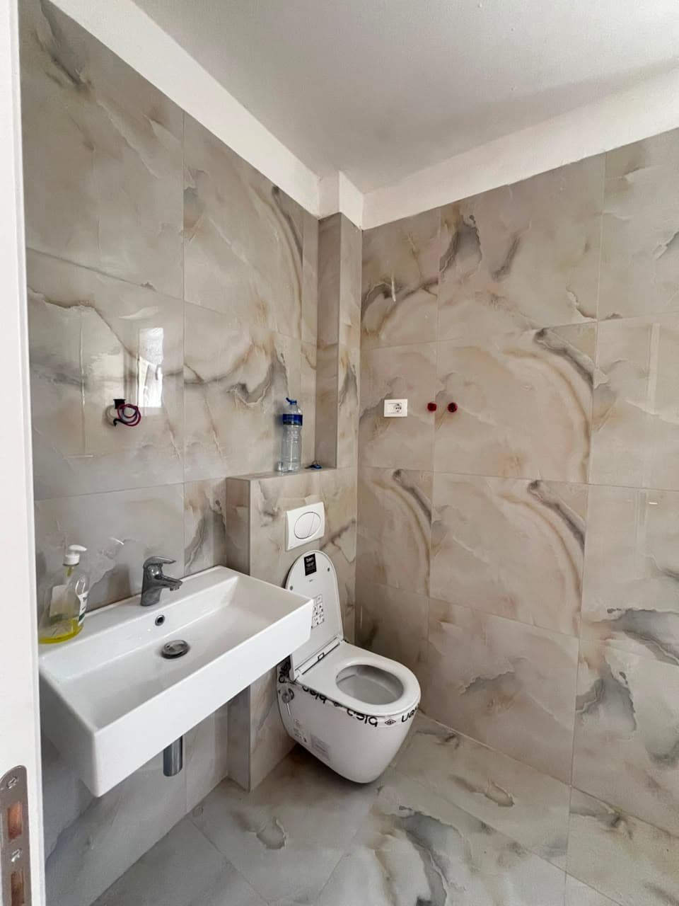 SHITET APARTAMENT 2+1 NE ZONEN E PLAZHIT ILIRIA, DURRES 3