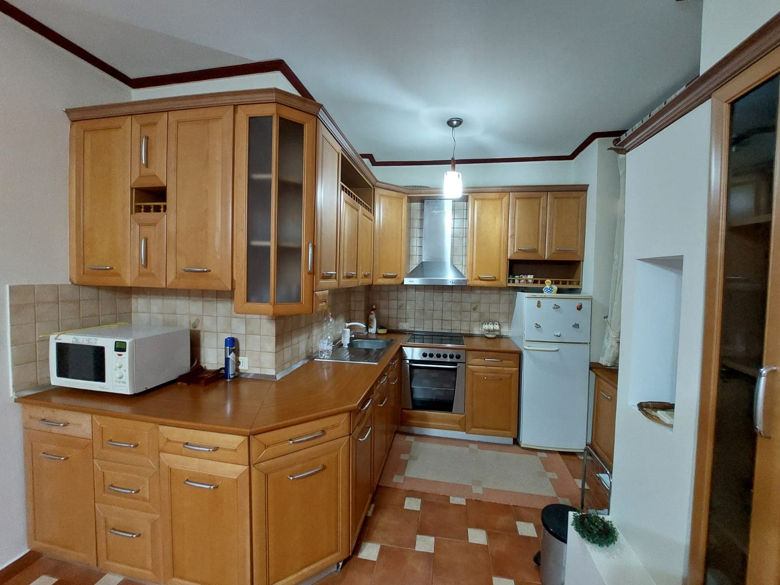 JEPET ME QERA APARTAMENT 2+1 TEK GALAKTIKU, DURRES. 2