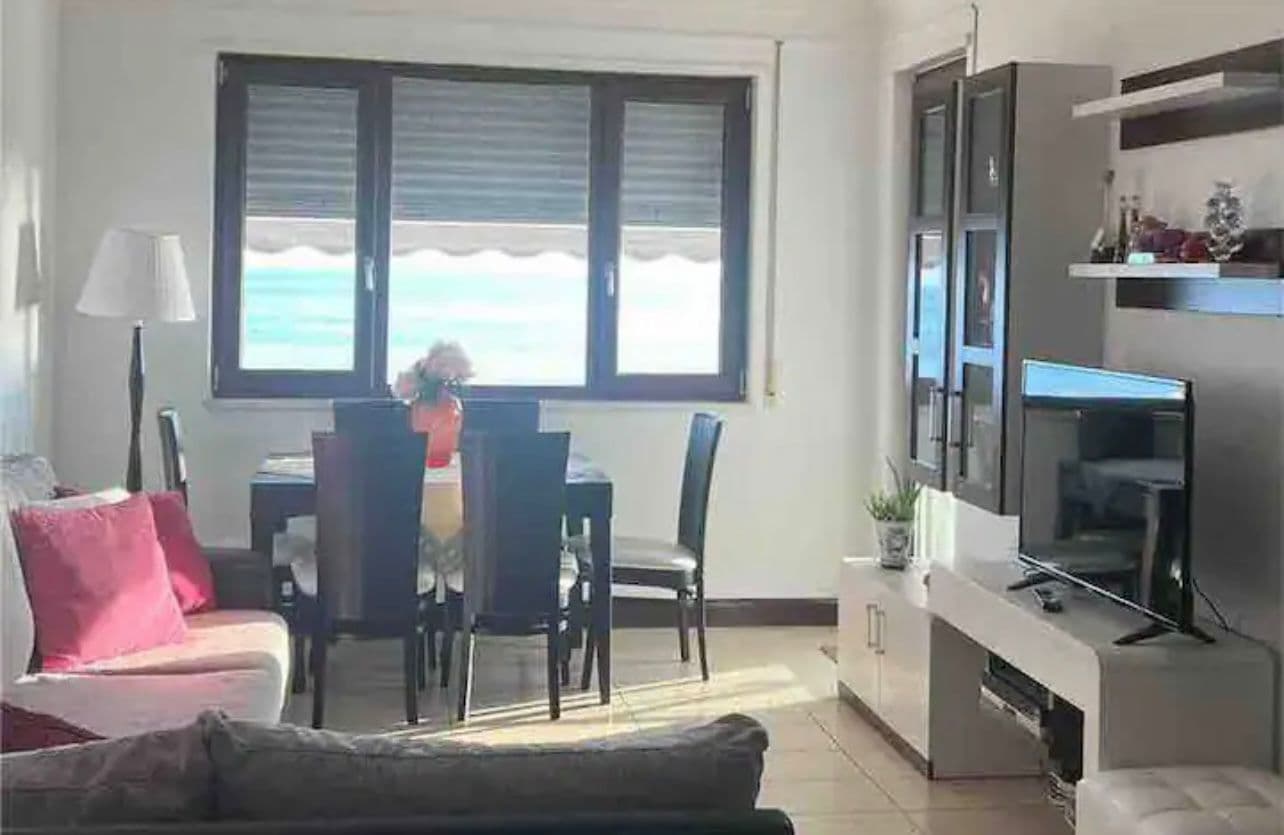JEPET ME QERA APARTAMENT 2+1+2, PLAZH PRANE LOS LOCOS, DURRES 3