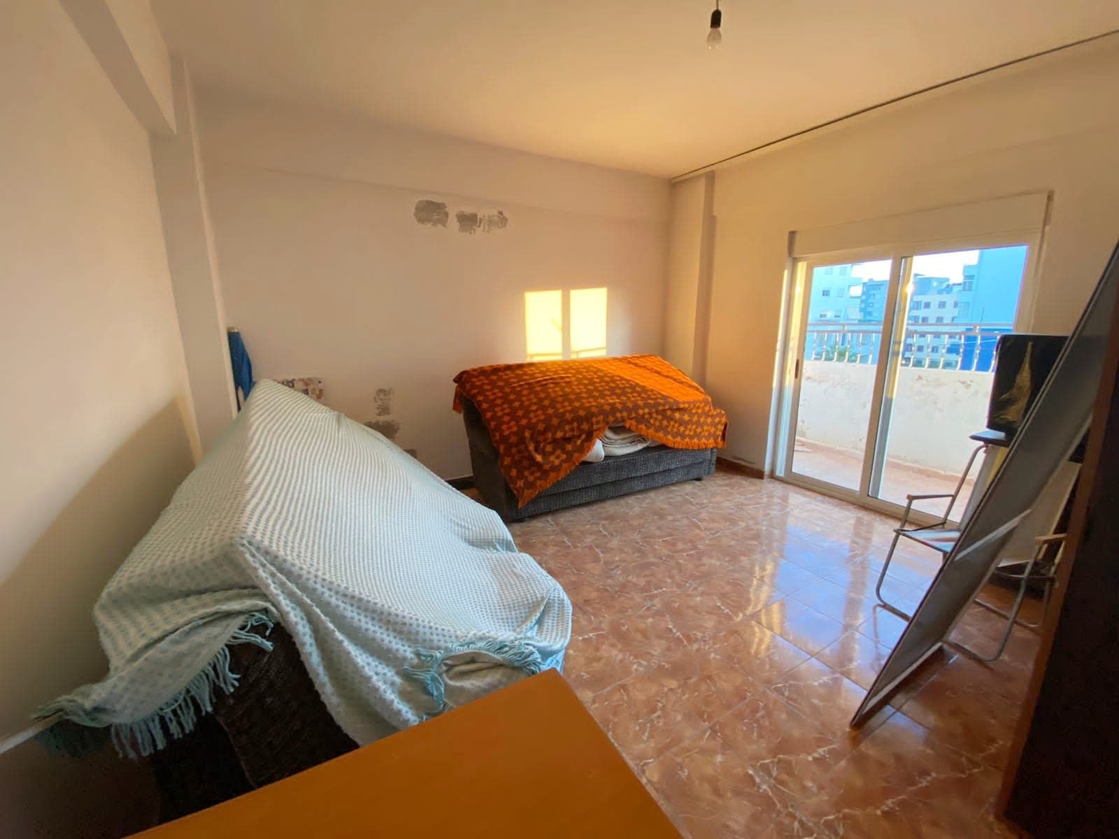 SHITET APARTAMENT 1+1 PRANE SHKOLLES BAJRAM CURRI PLAZH,DURRES. 2