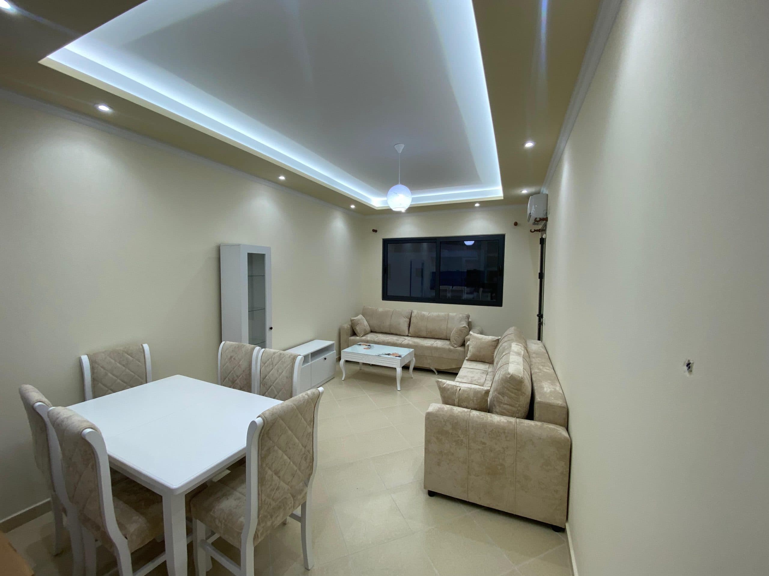 JEPET ME QERA GODINE BIZNESI, PLAZH, DURRES. 3