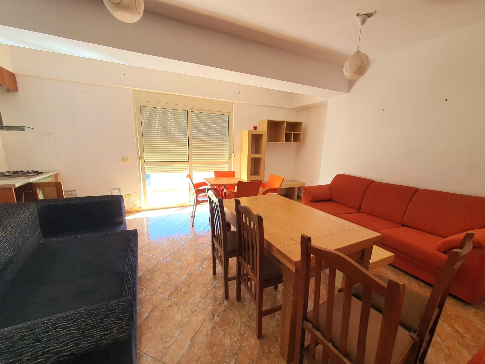 SHITET APARTAMENT 2+1 ME PAMJE DETI,PRANE RROTES SE KUQE,PLAZH,DURRES.