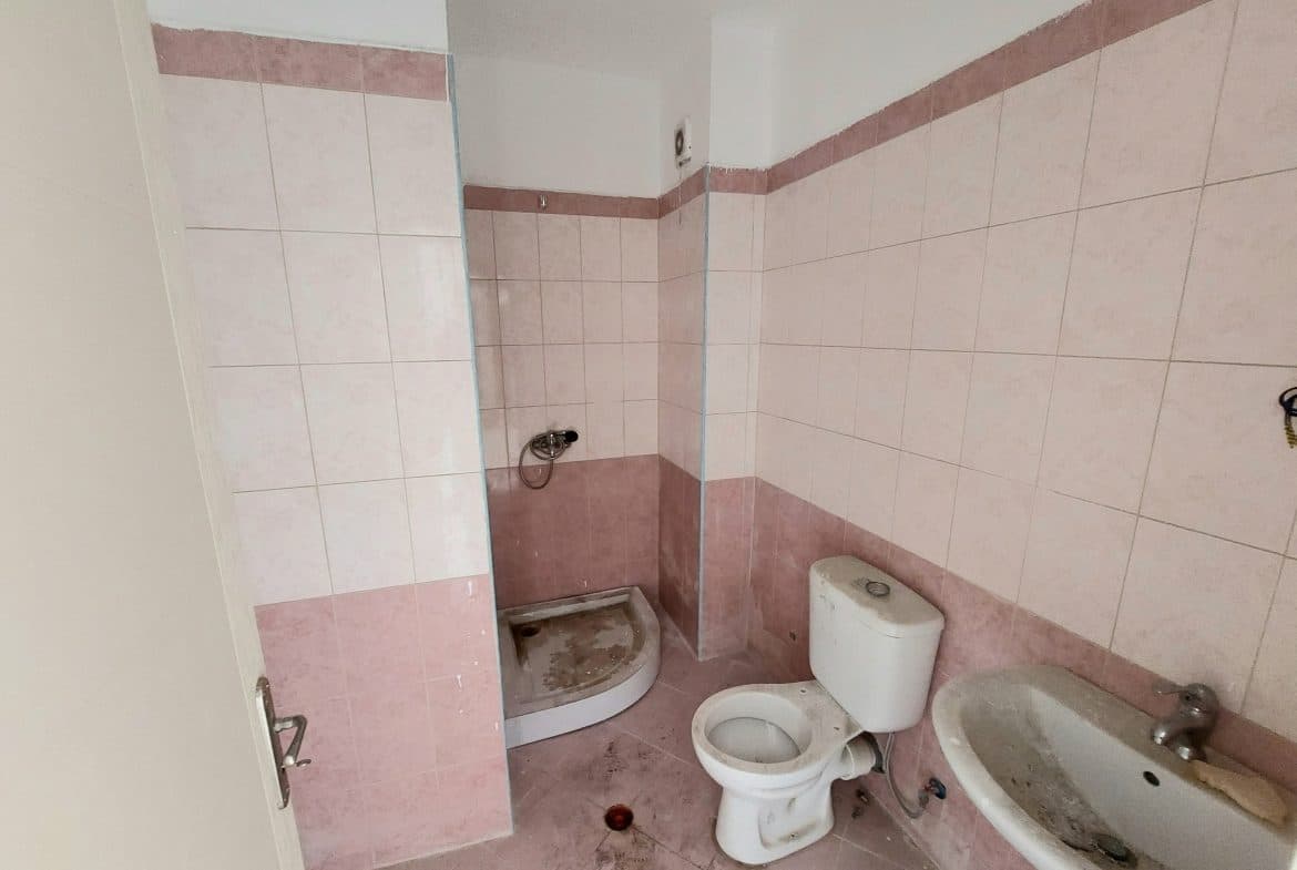 SHITET APARTAMENT 1+1 PRANE RROTES SE KUQE,PLAZH,DURRES. 4