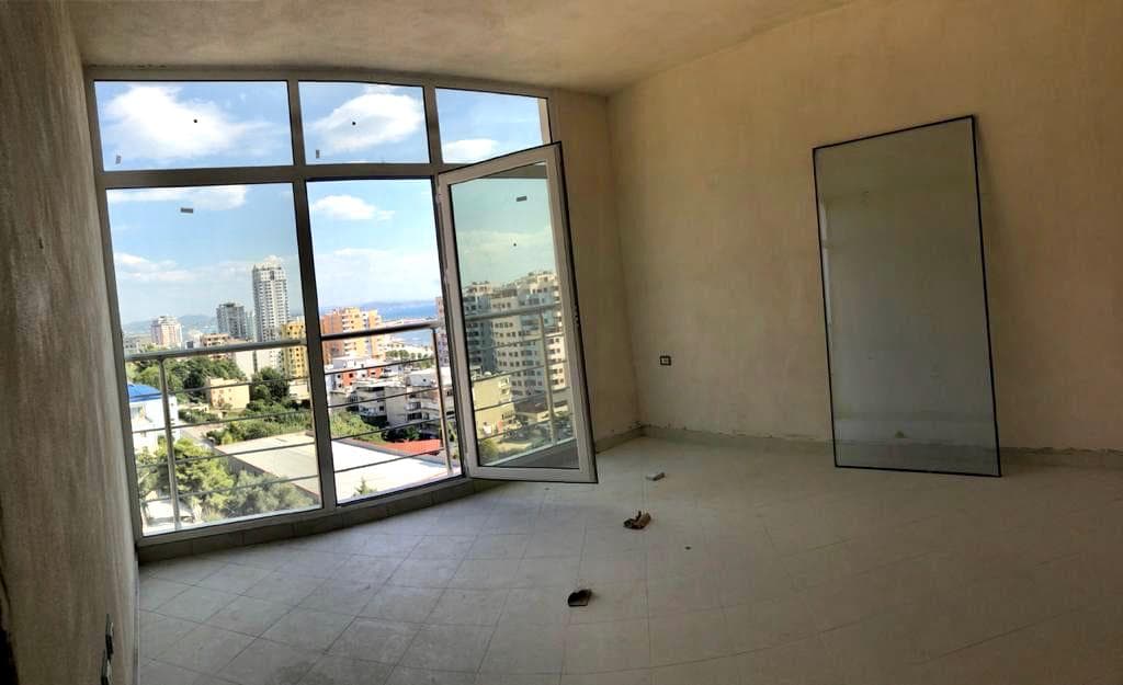 SHITET SUPER APARTAMENT 1+1 , PRANE VILES SE ZOGUT, MBRAPA SHKOLLES GREKE, DURRES. 2