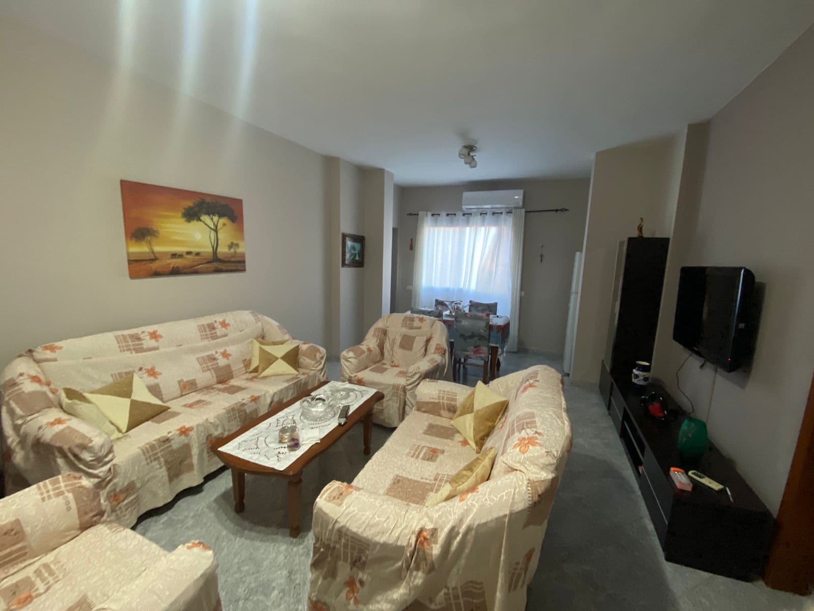 SHITET APARTAMENT 2+1+2 PRANE KAZAZIT, DURRES.