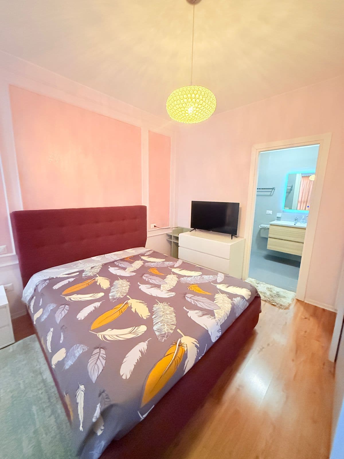JEPET ME QERA APARTAMENT 2+1+2 TEK PORT VIEW DURRES 4
