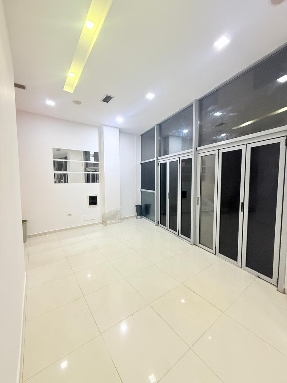 JEPET ME QERA AMBIENT BIZNESI L5 DURRES 4
