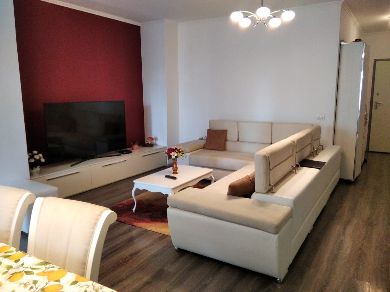 SHITET APARTAMENT 3+1 PRANE BAR OSLO , VOLLGA , DURRES. 3