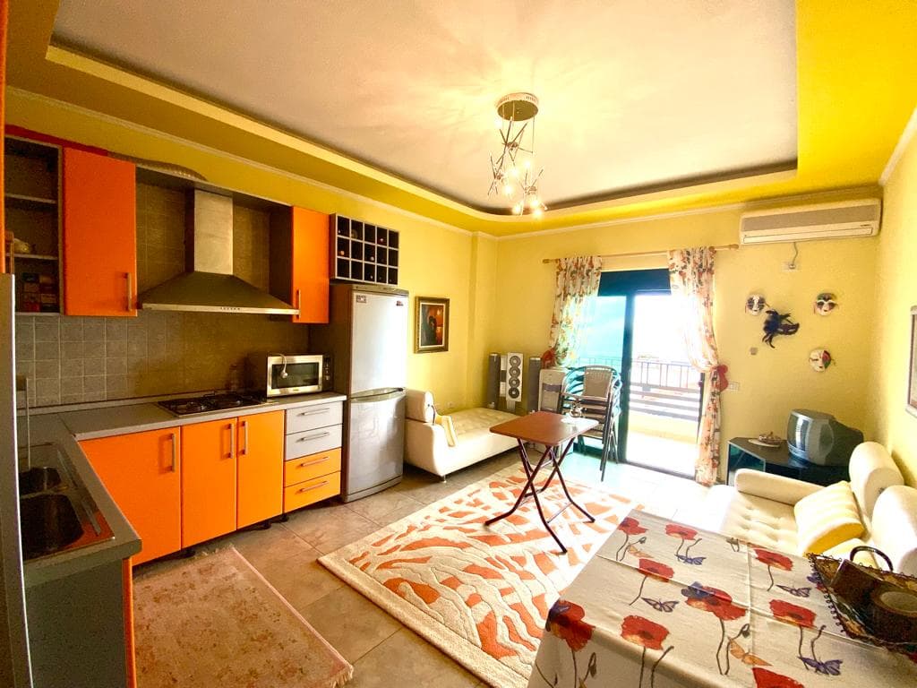 SHITET APARTAMENT 2+1 ME PAMJE NGA DETI PRANE SHKEMBIT TE KAVAJES, DURRES. 3