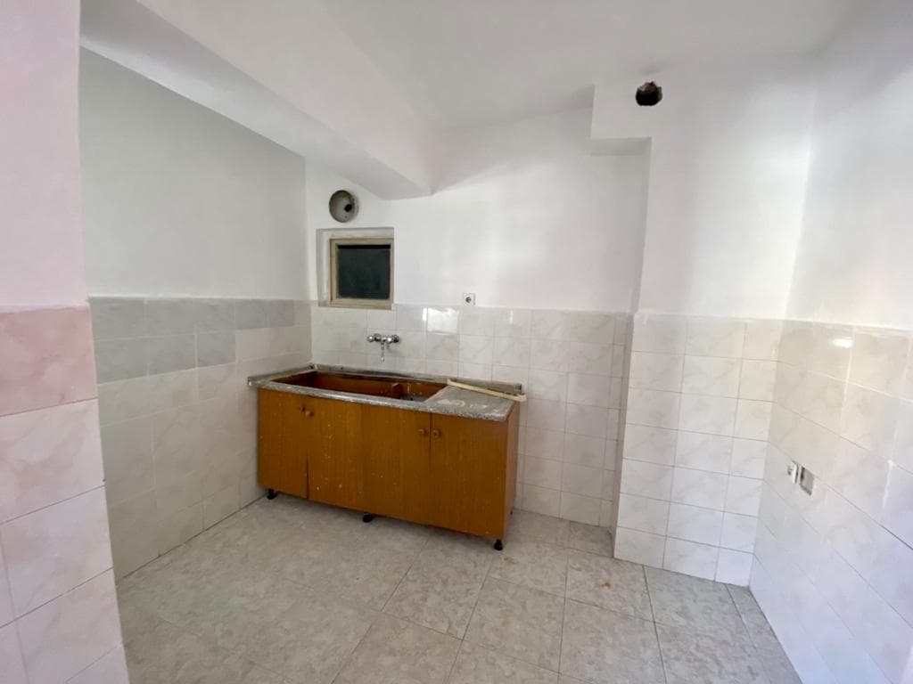 SHITET APARTAMENT 2+1 RRUGA EGNATIA, PRANE TATIM TAKSAVE ,DURRES. 3