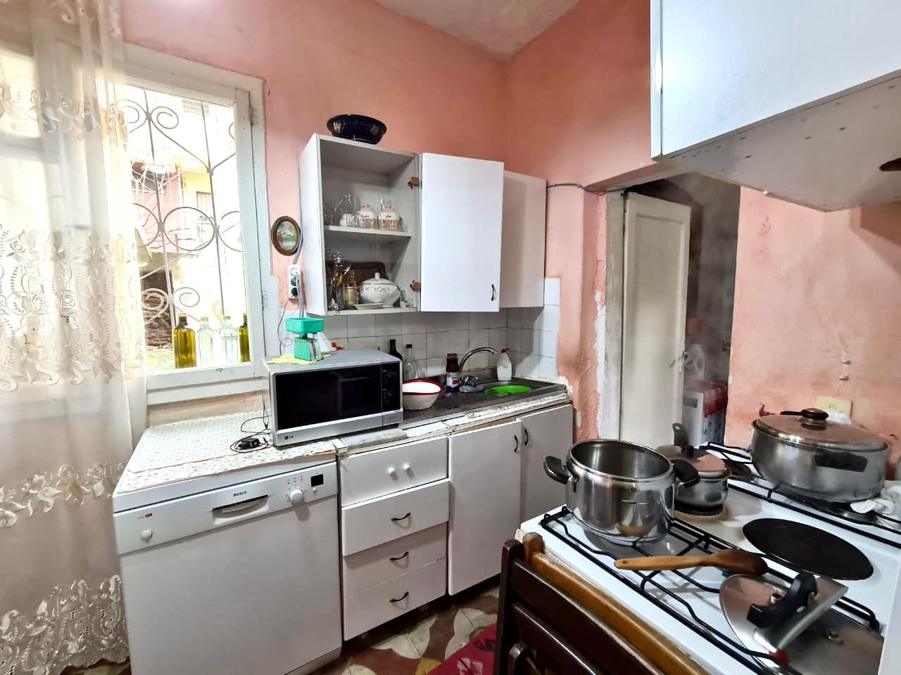 SHITET SHTEPI PRIVATE PRANE KAZAZIT, DURRES. 4