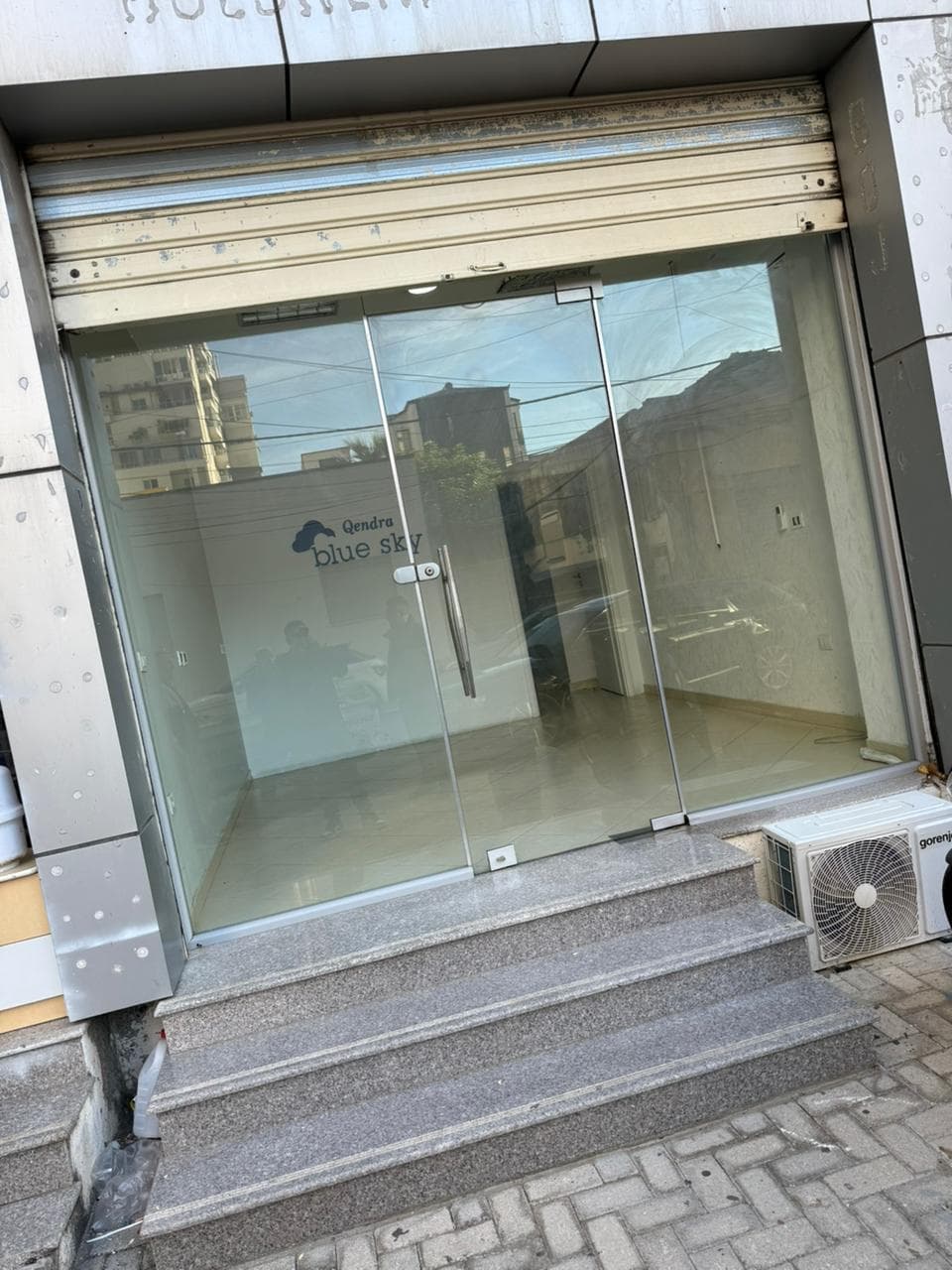 JEPET ME QERA AMBIENT BIZNESI ZONA PRANVERES 3