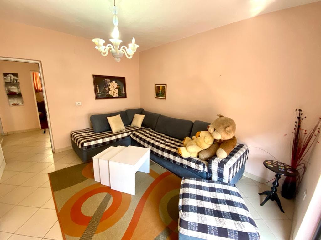 SHITET APARTAMENT 2+1 RRUGA EGNATIA, DURRES. 2