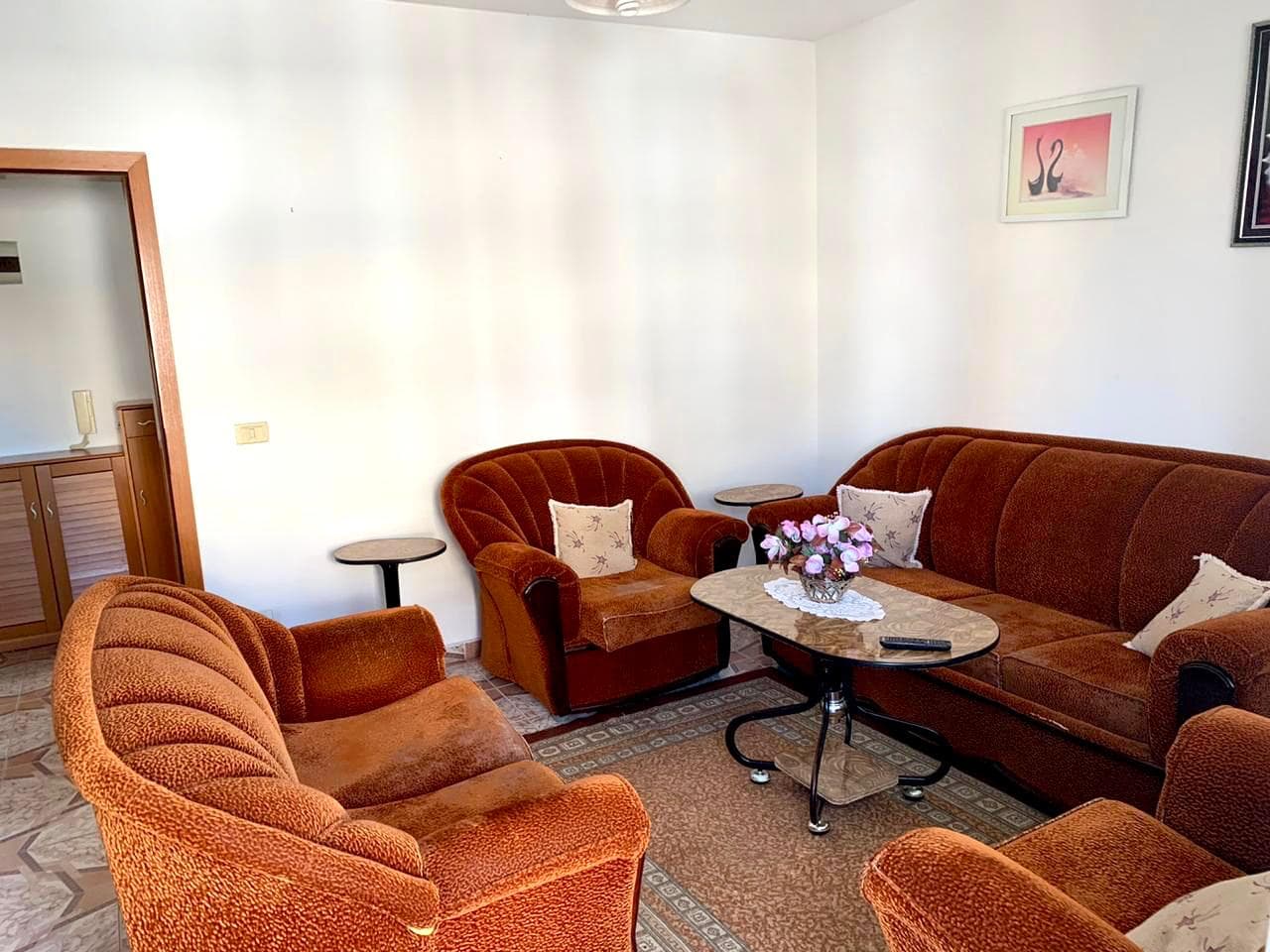 SHITET APARTAMENT 1+1, BUZE RRUGE , ILIRIA , PLAZH.