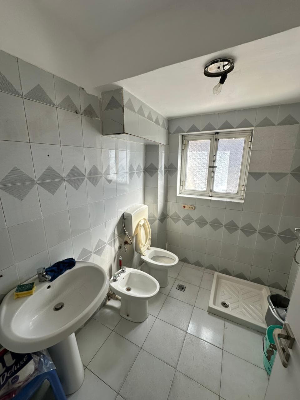 SHITET APARTAMENT 2+1 PALLATI I SPORTIT, DURRES 3