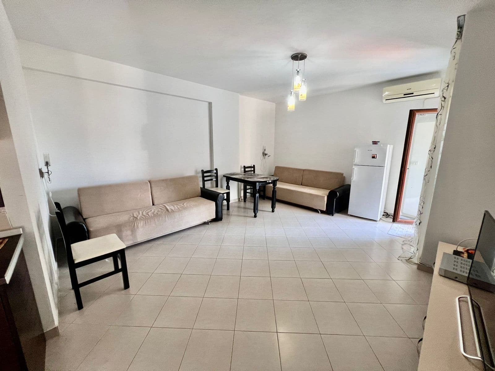 EXLUSIVE 🔥 SHITET APARTAMENT 2+1 ME PAMJE NGA DETI, CURRILA, DURRES. 3