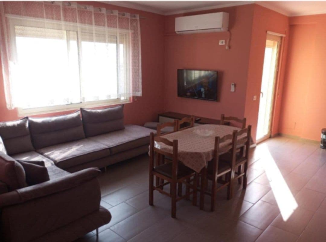 JEPET ME QERA APARTAMENT 2+1, PLAZH, DURRES. 3