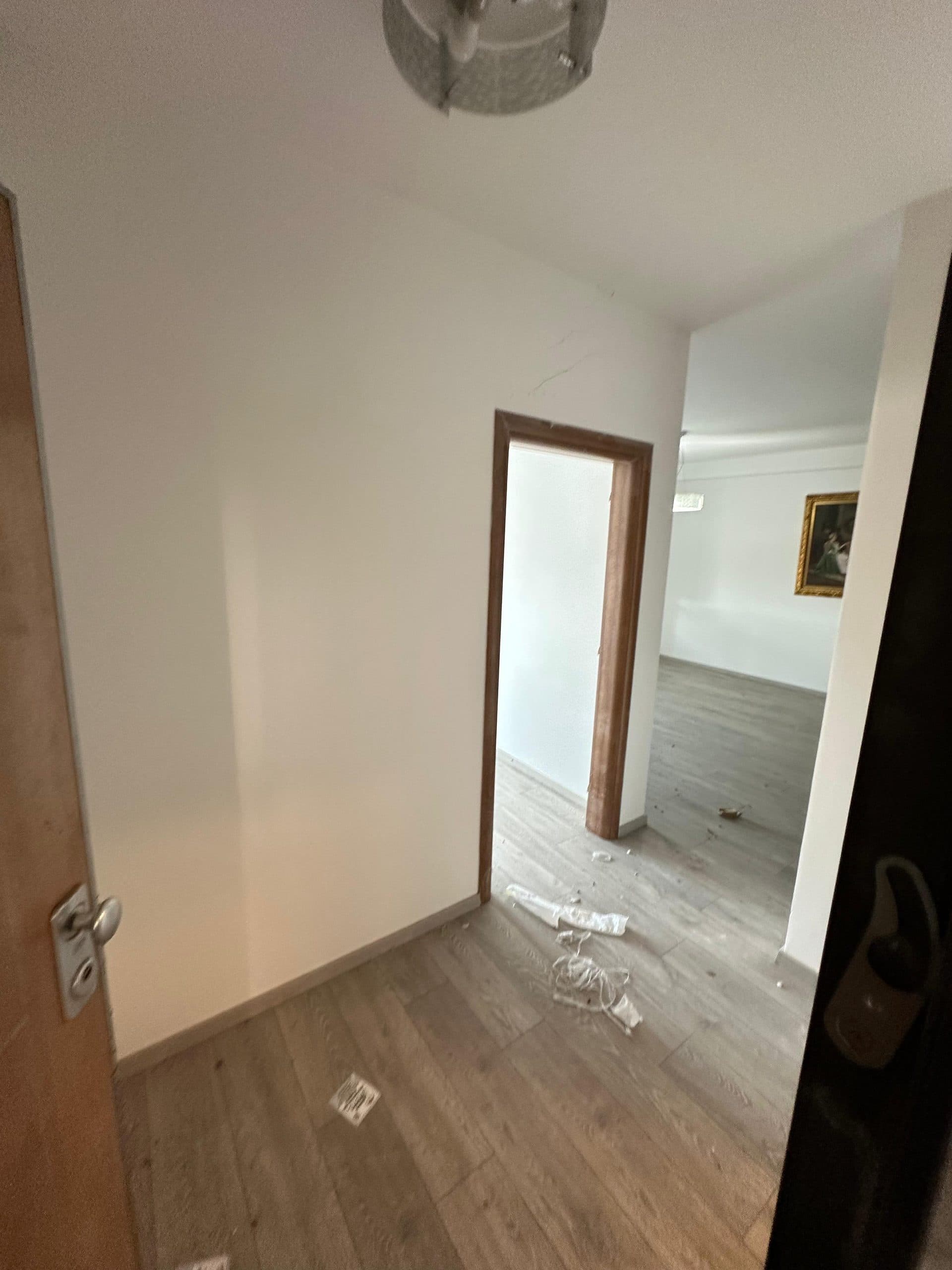 SHITET APARTAMENT 1+1, UJESJELLSI, DURRES. 4