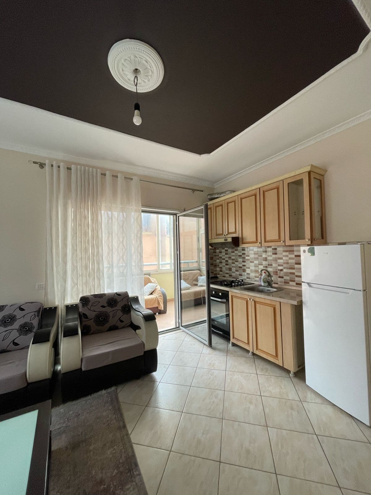 JEPET ME QERA APARTAMENTI 1+1 MRAPA PICERI SHIJAKUT, DURRES. 2