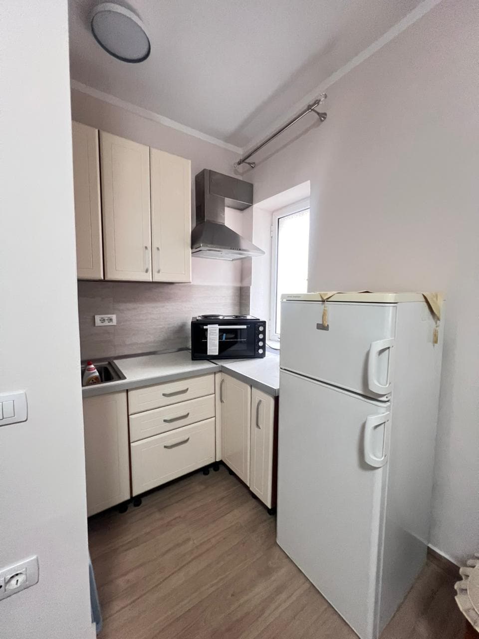 JEPET ME QERA APARTAMENT 2+1 PRANE KAZAZIT, DURRES 3