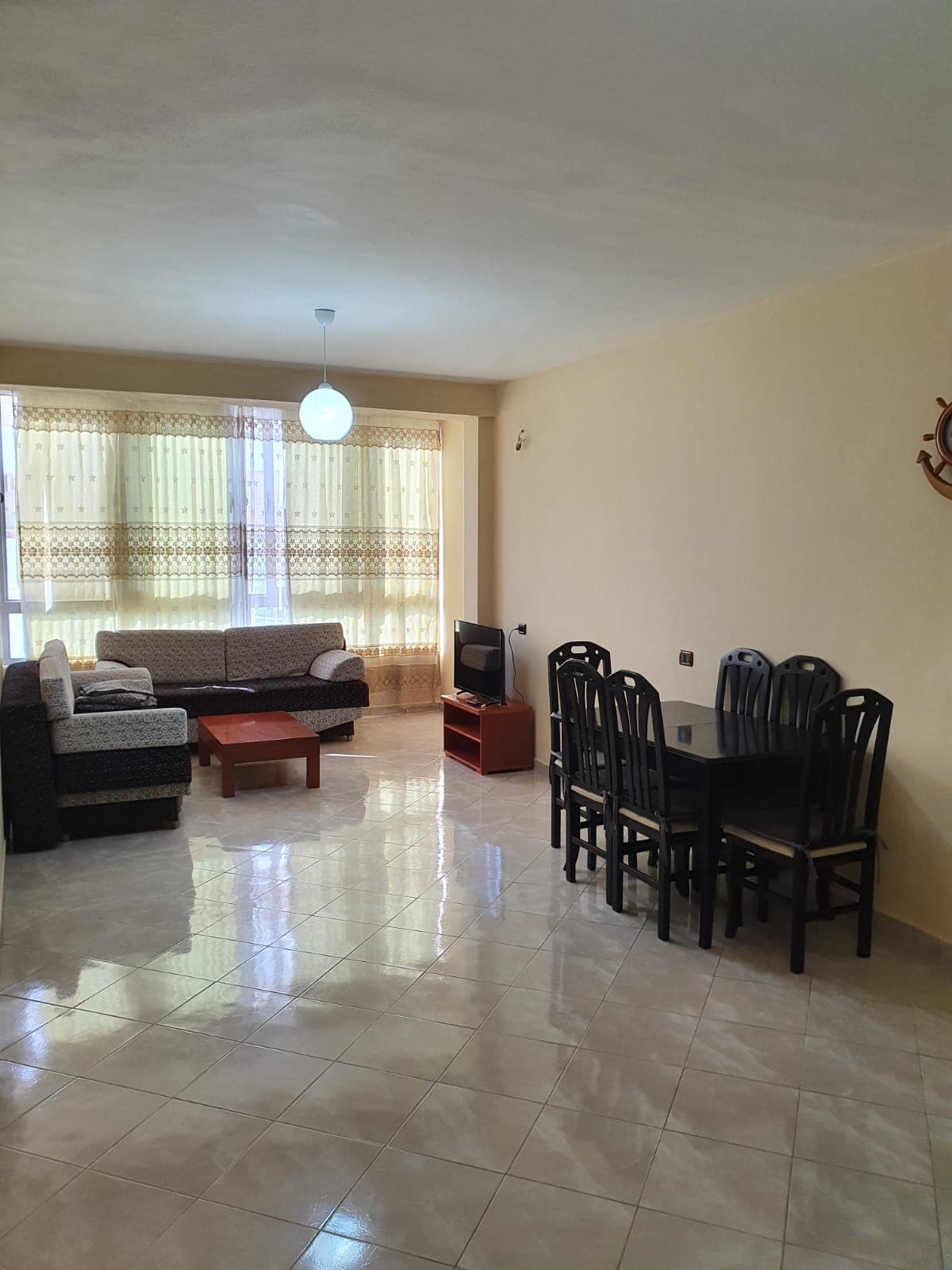 JEPET ME QERA APARTAMENT 1+1 PRANE SHKOLLES GJERGJ KASTRIOTI, VOLLGA,DURRES.