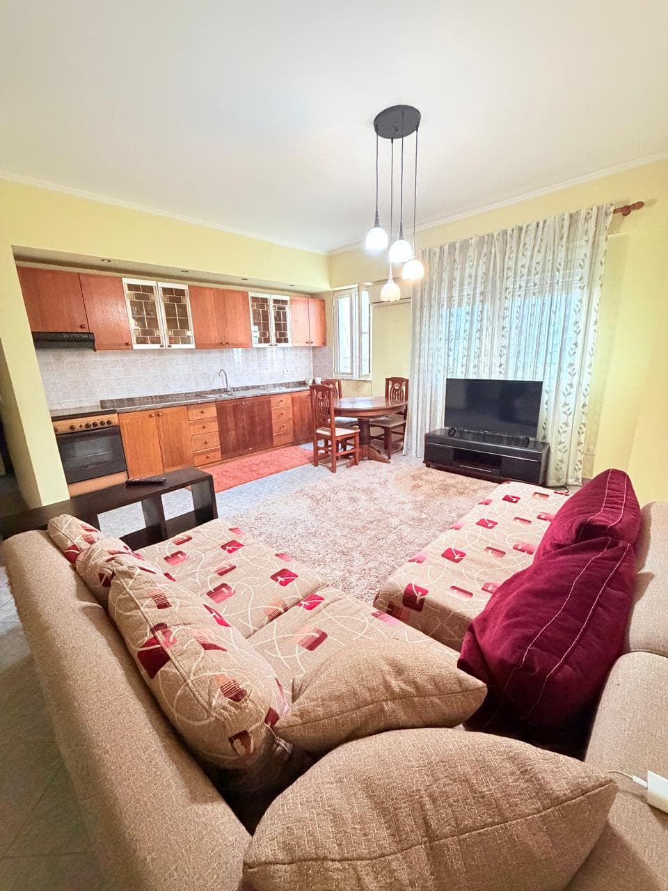 JEPET ME QERA APARTAMENT 2+1 VOLLGA DURRES 2