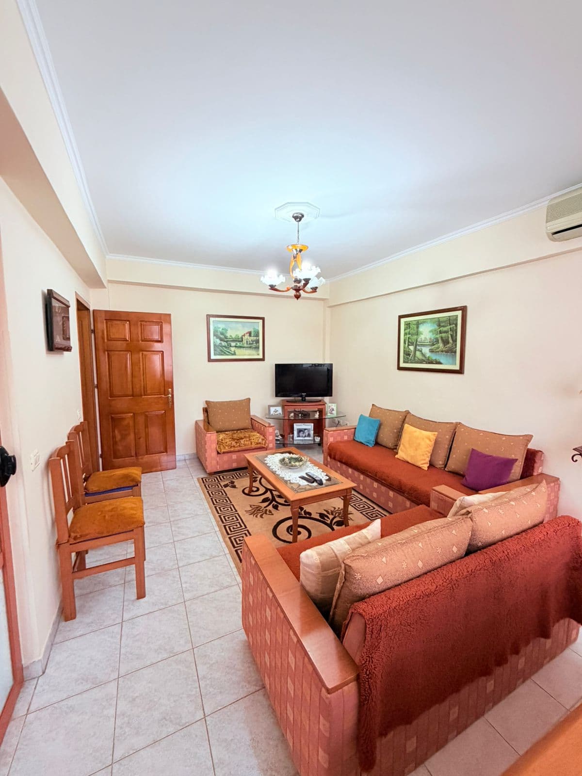 JEPET ME QERA APARTAMENT 2+1 PRANE PRANVERES, DURRES 2