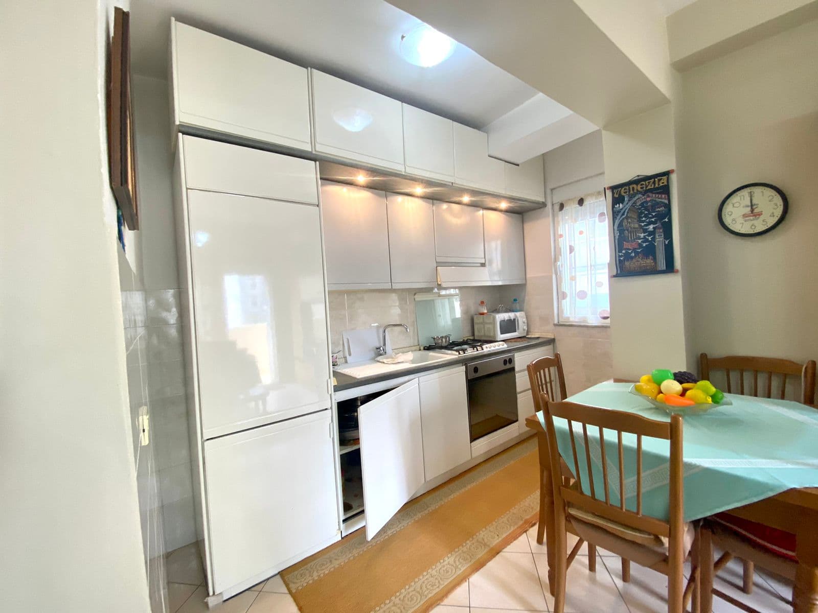SHITET APARTAMENT 2+1 PRANE KOPSHTIT SOTIR NOKA,DURRES. 3