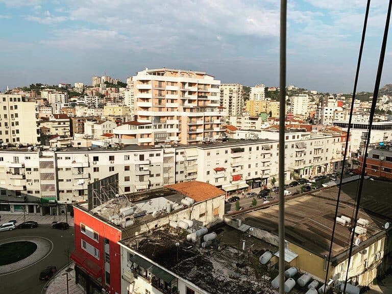 SHITET APARTAMENT 2+1 PRANE FLAGSHIP, DURRES! 2