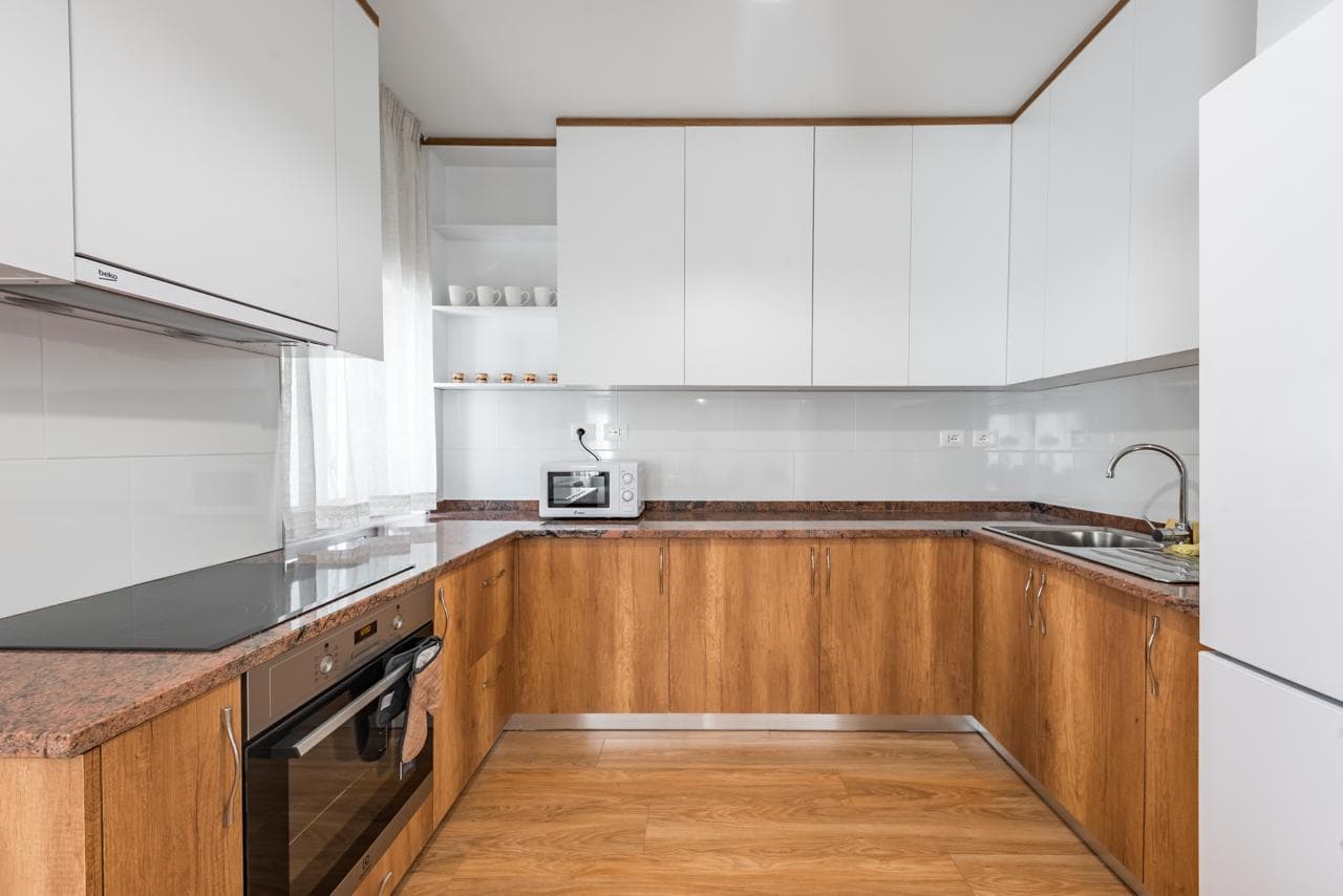 JEPET APARTAMENT ME QERA 1+1 DURRES